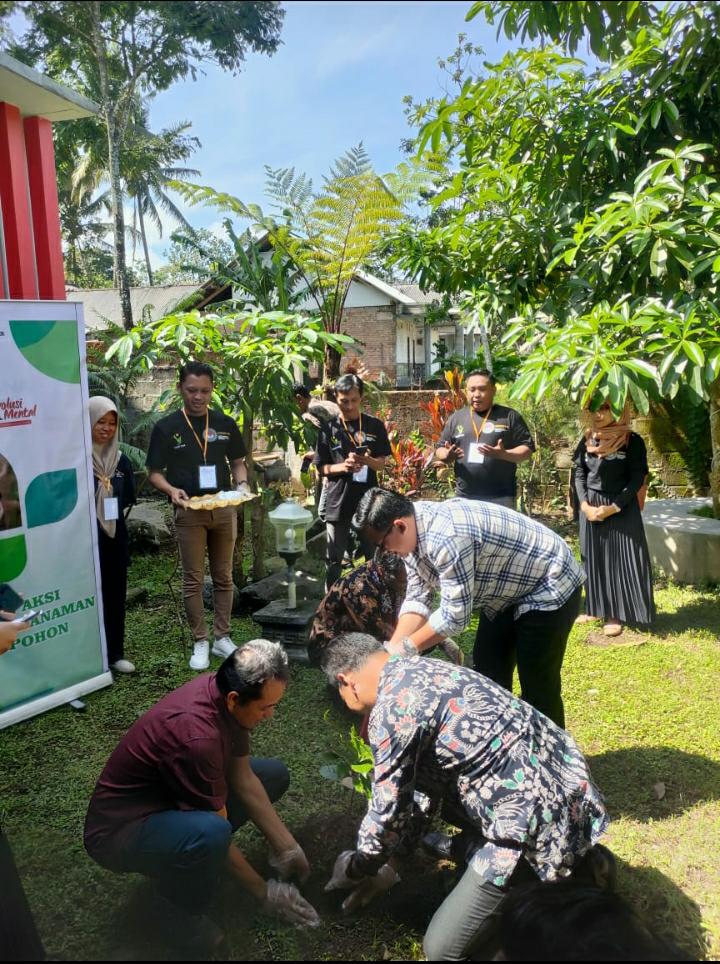 Galeri aktivitas Volunteer for Change Batch 3 (Jember) ke-5